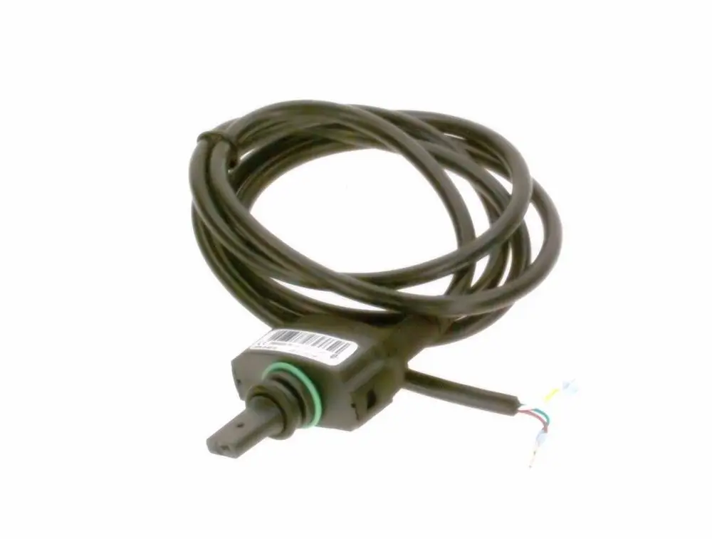 Sensor mit einem Kabel, hergestellt von Bosch. Der Stecker ist schwarz, mit einem grünen Ring und mehreren freiliegenden Drähten am Ende.